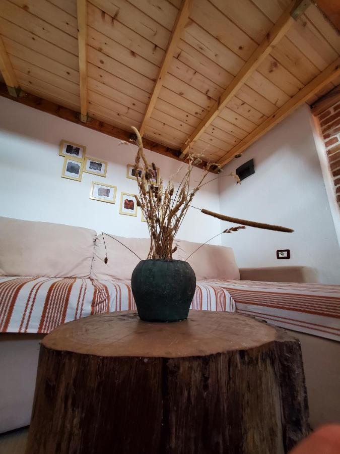 Relax Inn Korce Exterior photo