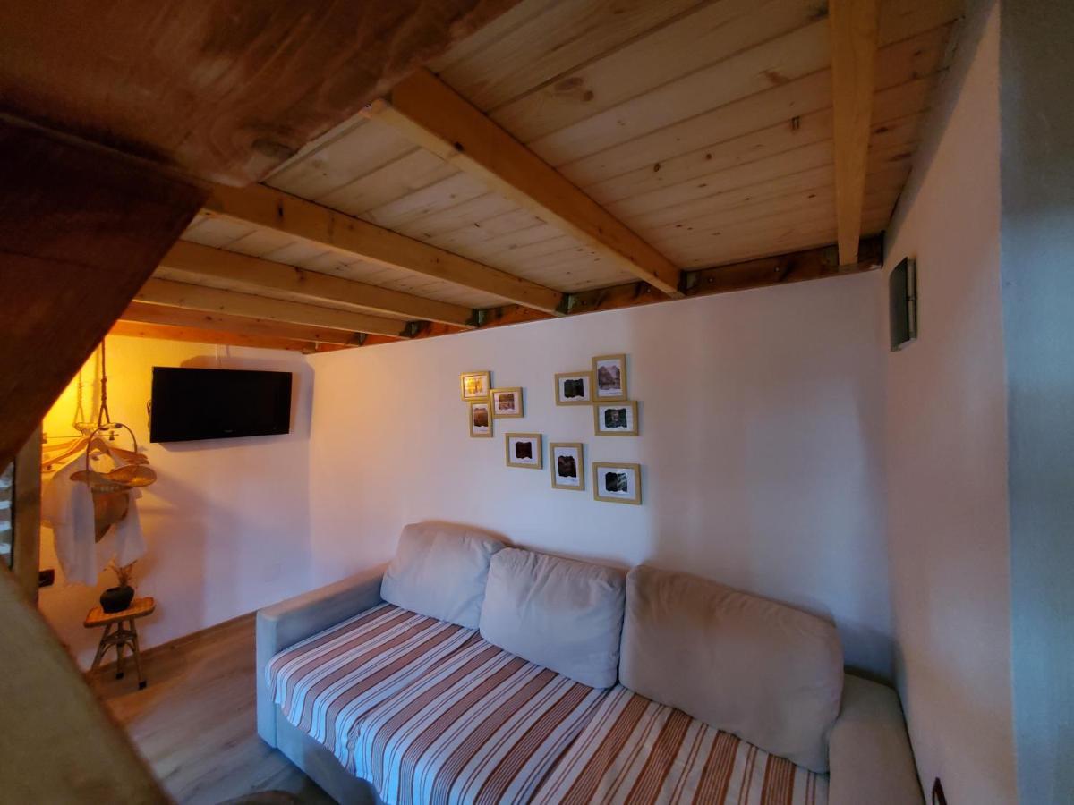 Relax Inn Korce Exterior photo